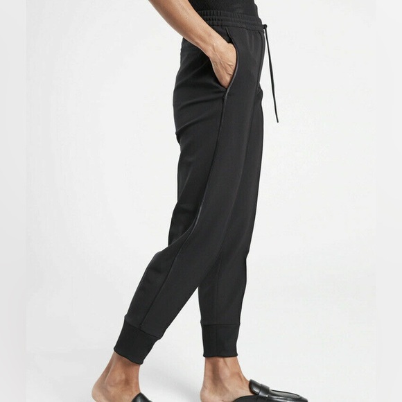 athleta endeavour drawstring jogger pant - Picture 2 of 11